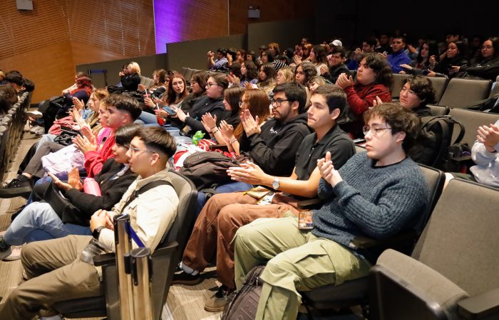 Claustro Biestamental de Pedagogía en Lenguaje y Comunicación