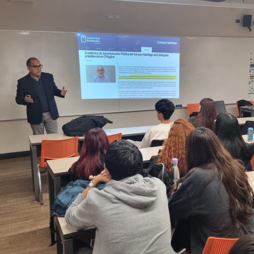 Estudiantes UOH reciben charla impartida por delegado presidencial