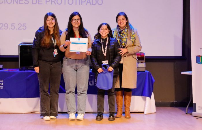 Entrega equipamiento y mobiliario -PROYECTO URO 2395 (5 de 17) Estaciones de prototipado 3D