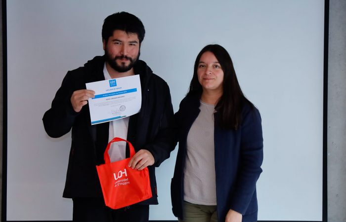 Ceremonia Certamen de Poesía (12 de 18) Primer Certamen de Poesía UOH