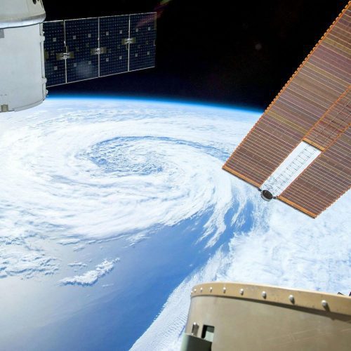 Recorte presupuestario en la NOAA: los efectos de una política huracanada con repercusiones en Chile