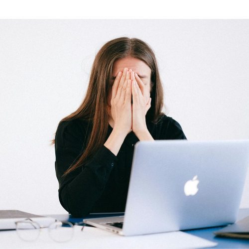 Adultez temprana y salud mental: claves para enfrentar los índices de soledad en Chile