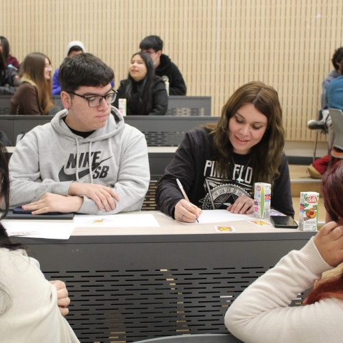 Tutoras/es pares de la Unidad de Acompañamiento Estudiantil se capacitan con herramientas metodológicas y de estilos de aprendizaje