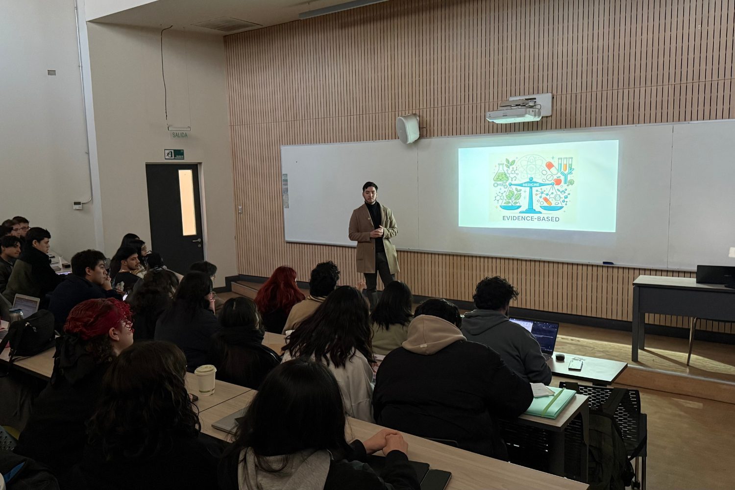 Medicina UOH moderniza su plan formativo con enfoque en terapias basadas en plantas (1) Medicina UOH moderniza su plan formativo con enfoque en terapias basadas en plantas