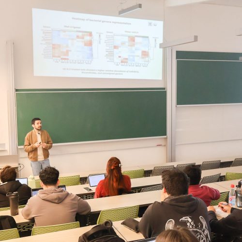 Seminario UOH: investigador español expone sobre potencial del hydrochar en suelos agrícolas