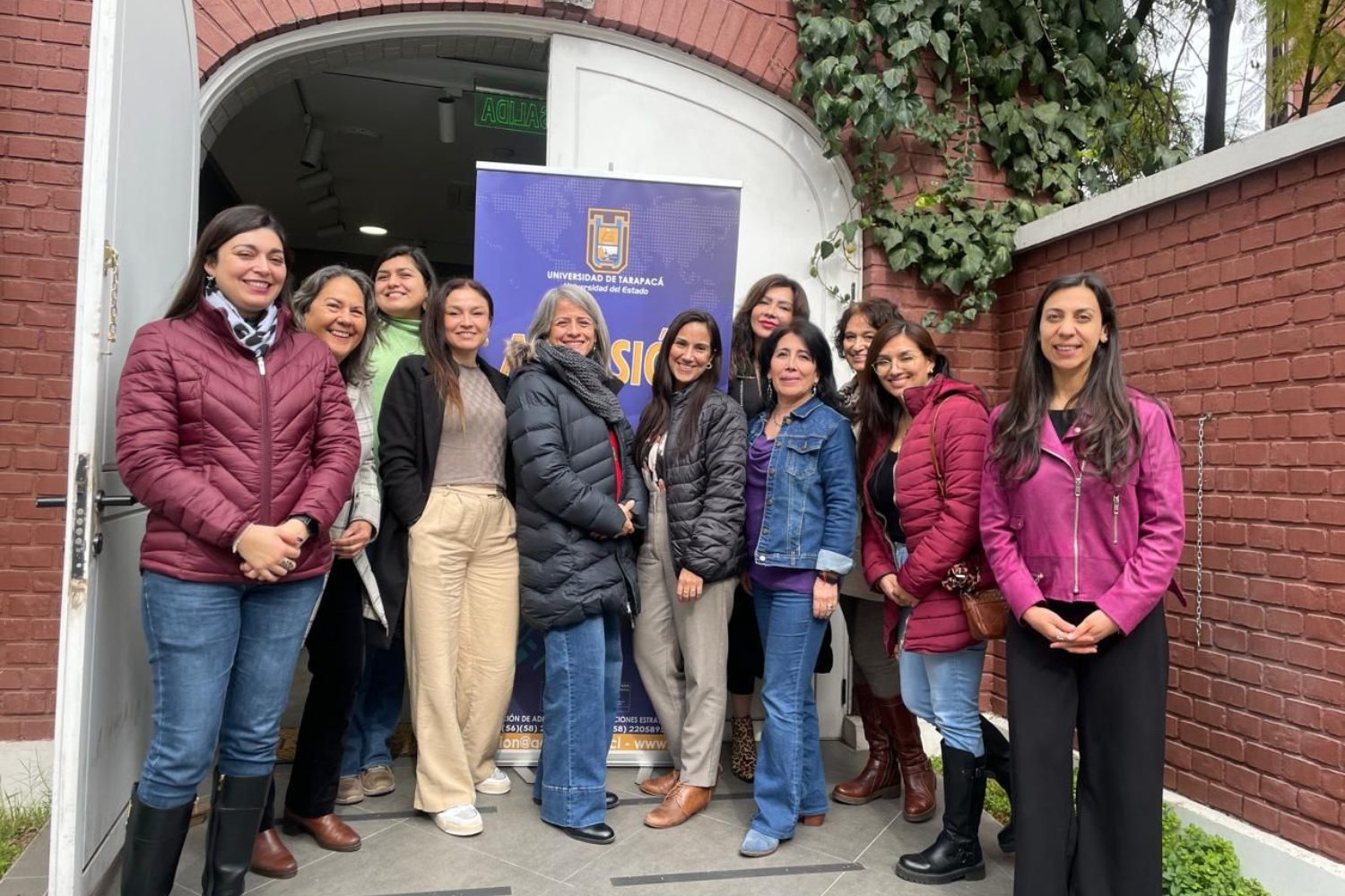 Escuela de Salud UOH comparte modelo de gestión en reunión de la Comisión de Salud de la AUR