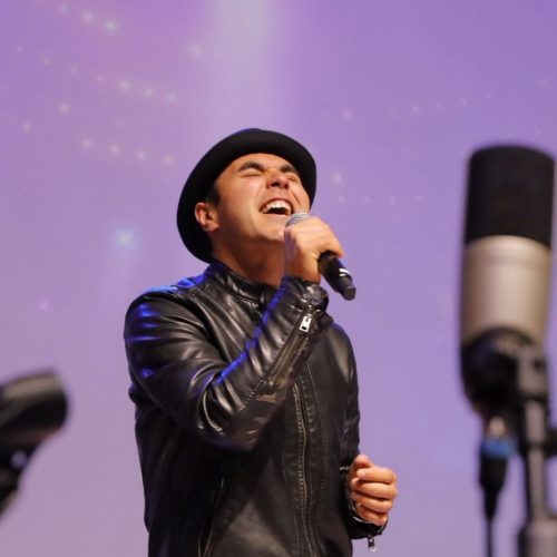 Patito Miranda: la voz ganadora del Got Talent que recorrió pasillos y conquistó el escenario