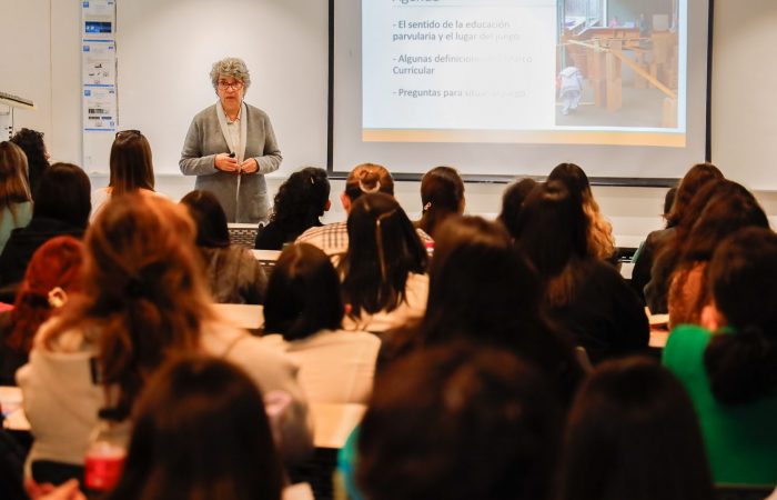 Charla Proyecto Jairo Navarrete-2 Educación Parvularia: charla internacional resaltó el valor del juego en la enseñanza de la primera infancia