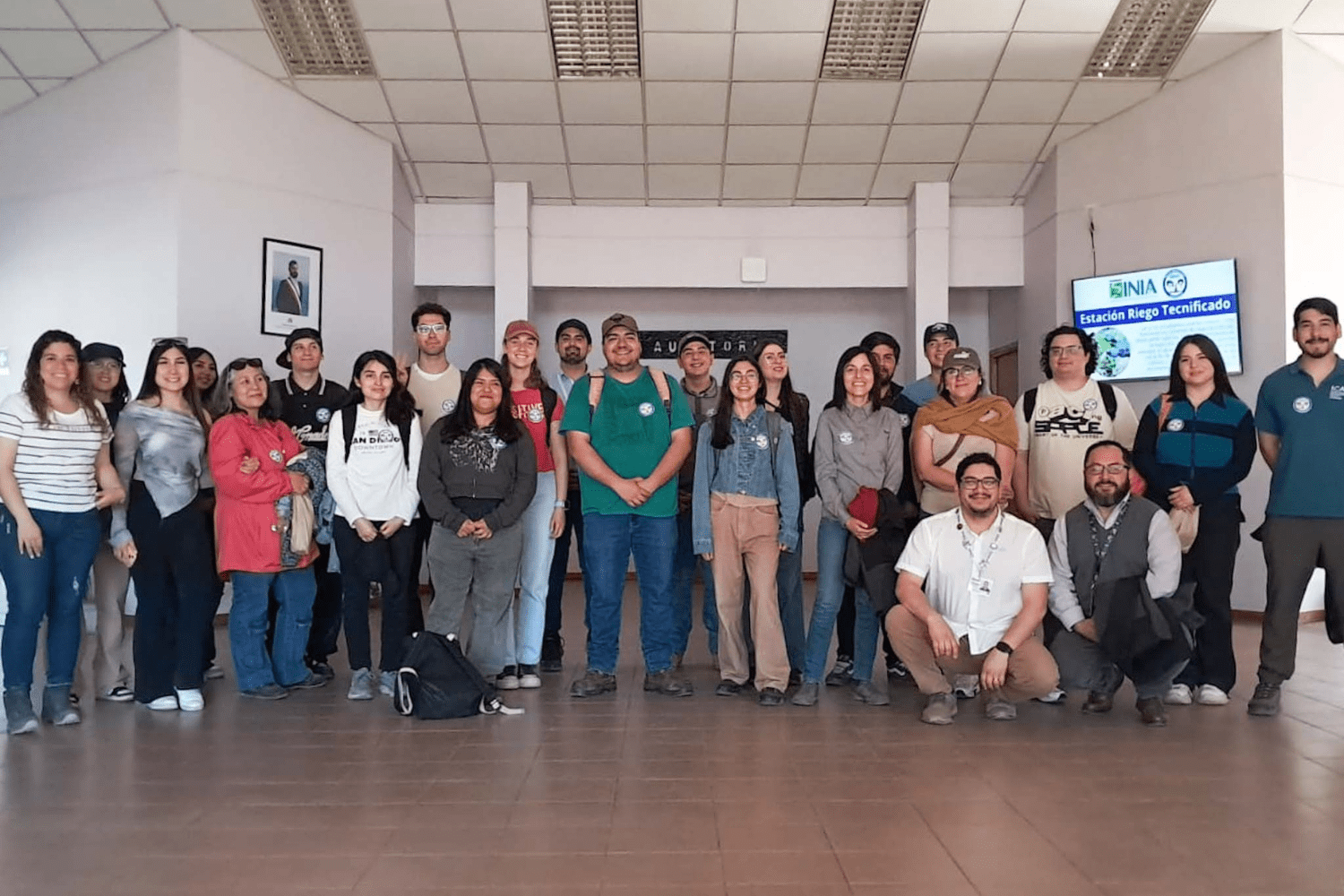 Ingeniería Agronómica afianza su vínculo con la investigación regional en visita al Centro INIA Rayentué