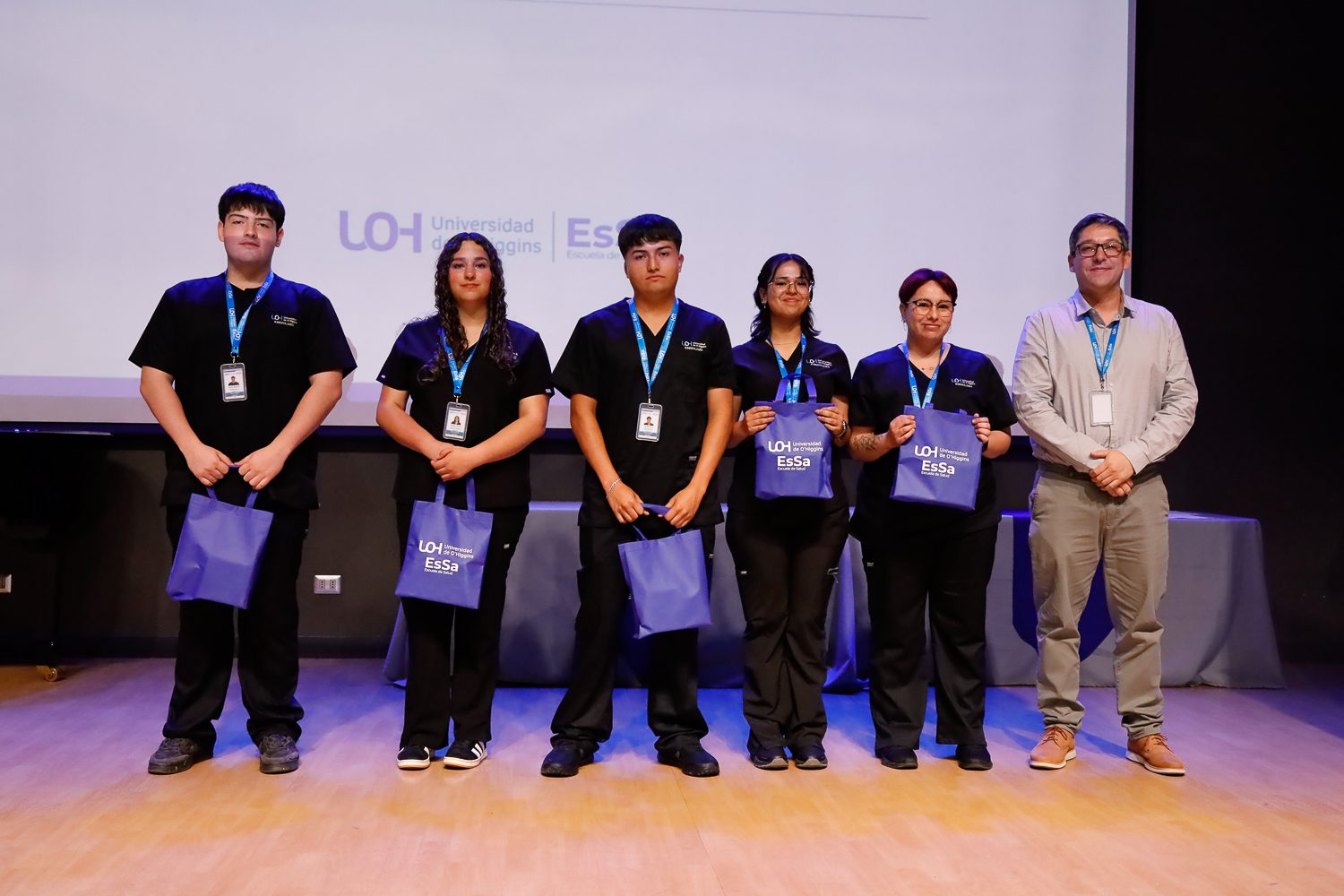 Nueva generación de estudiantes de Kinesiología UOH da inicio a su formación clínica