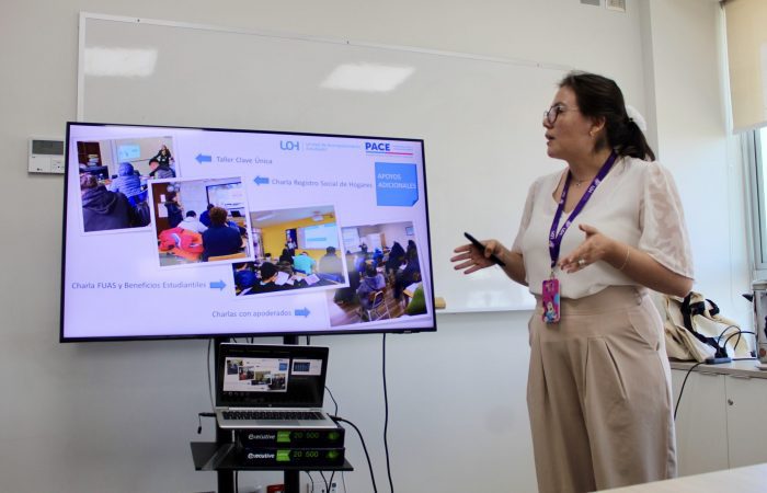 IMG_4068 PACE UOH comparte sus experiencias en Preparación en Enseñanza Media junto a sus pares de la U. de La Serena