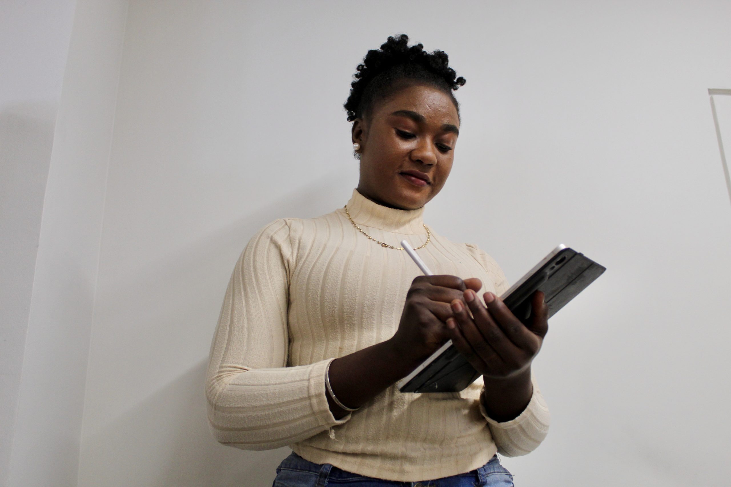 PACE UOH reforzó apoyo para estudiantes de Haití a través de talleres de introducción al español para la vida cotidiana en Chile