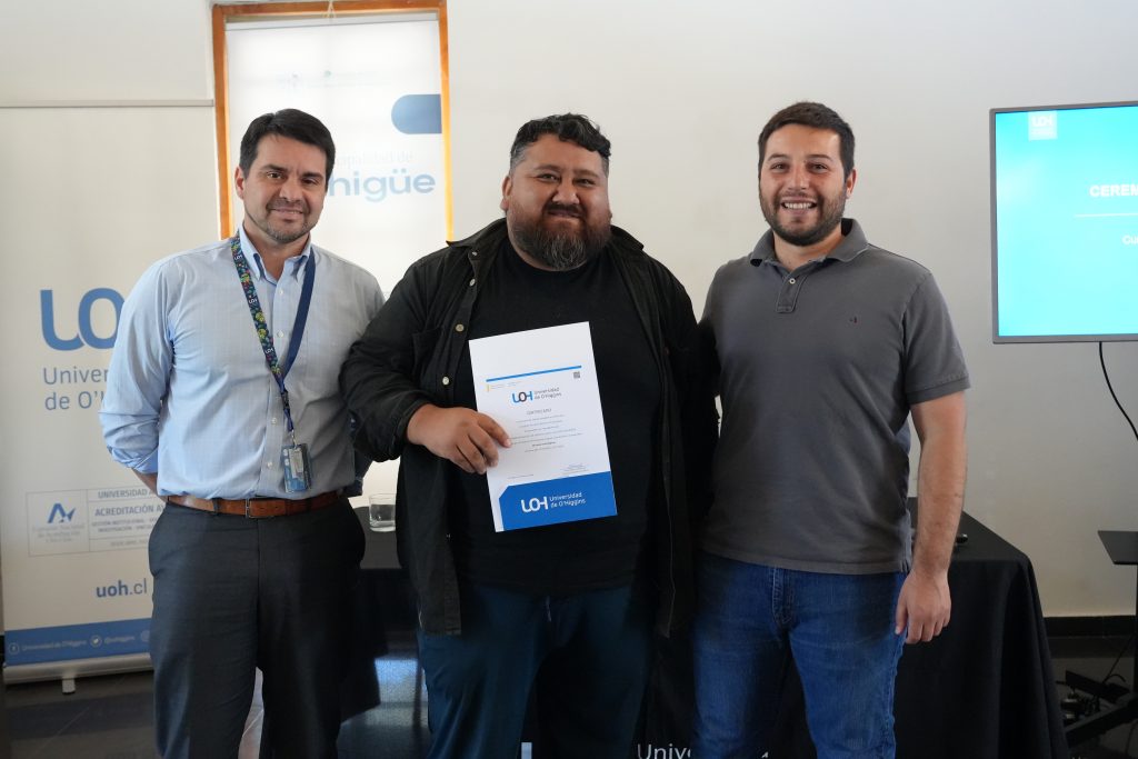 Educadoras/es y líderes comunitarios de Marchigüe se certifican en iniciativa formativa impulsada por la UOH