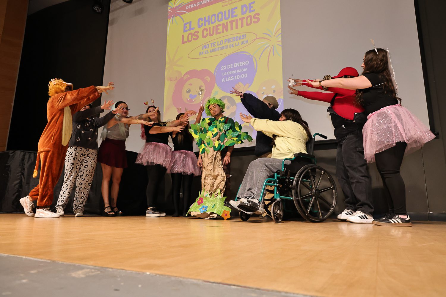 Muestra artística -Adaptaciones de la Expresión Artística--15 Pedagogía en Educación Especial UOH