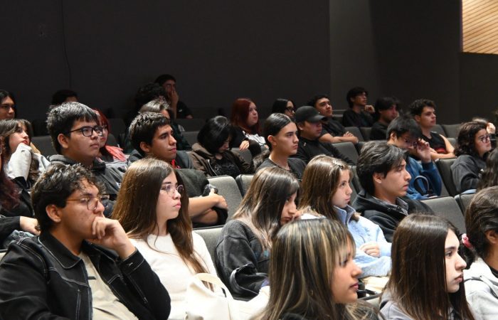 Bienvenida Escuela de Ciencias Sociales UOH