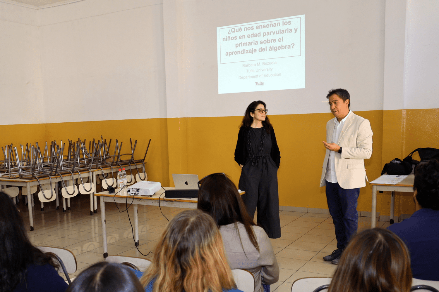 Académica de Tufts University visita la UOH y expone sobre aprendizaje del álgebra en edades tempranas