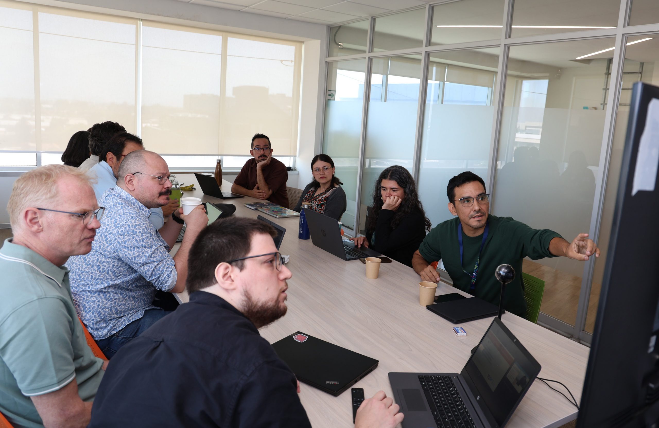 UOH desarrolló seminario en investigación interdisciplinaria con invitado internacional