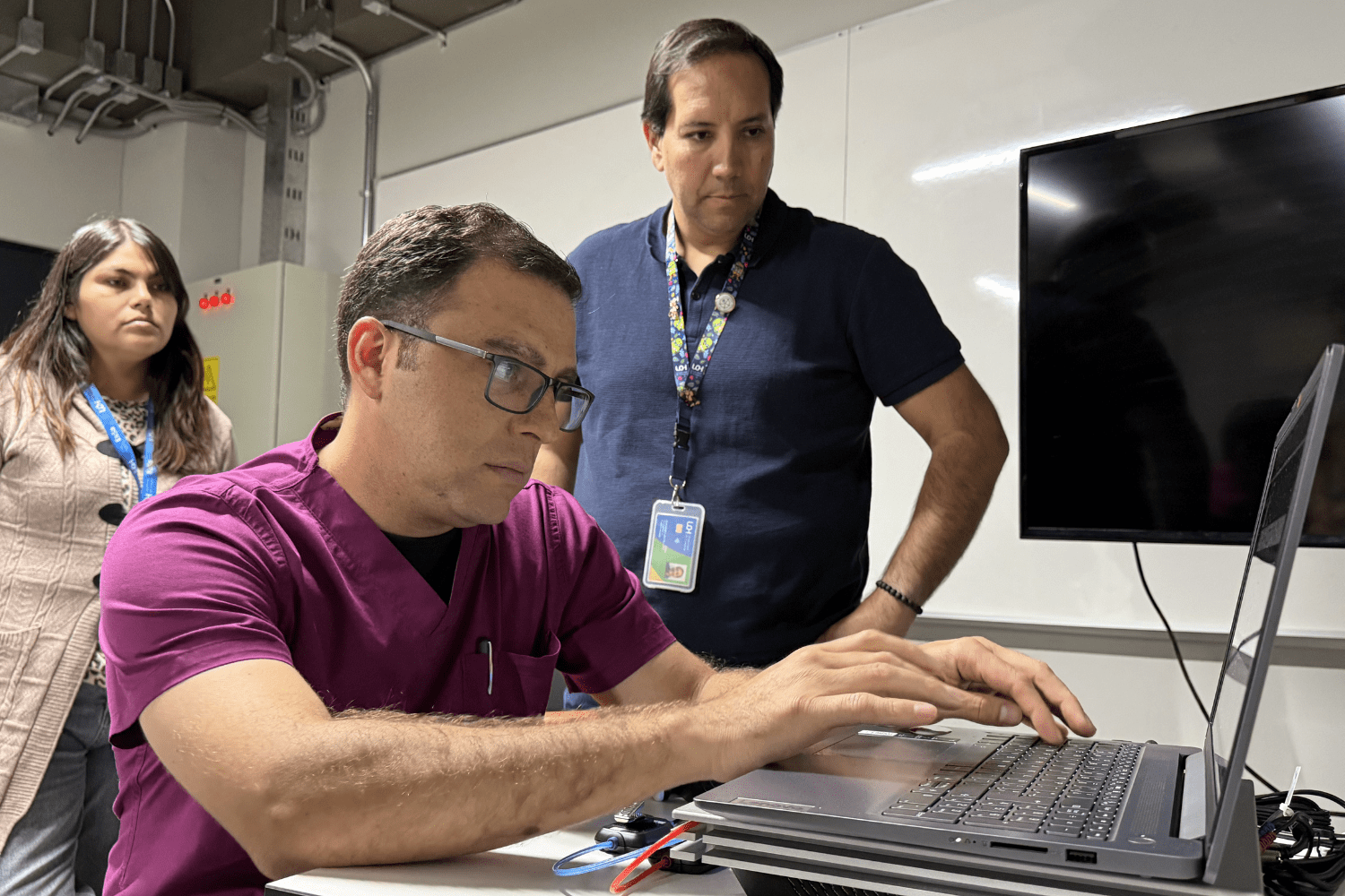 Tecnología Médica UOH inicia funcionamiento de su Laboratorio de Otorrinolaringología con capacitación docente y nuevo equipamiento