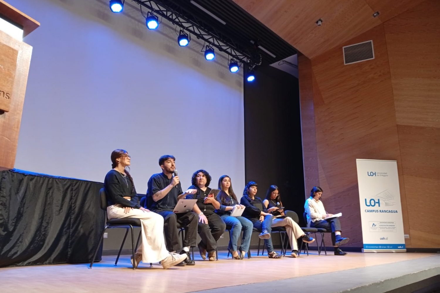 Más de 100 participantes dieron vida al cuarto claustro triestamental de Pedagogía en Lenguaje y Comunicación