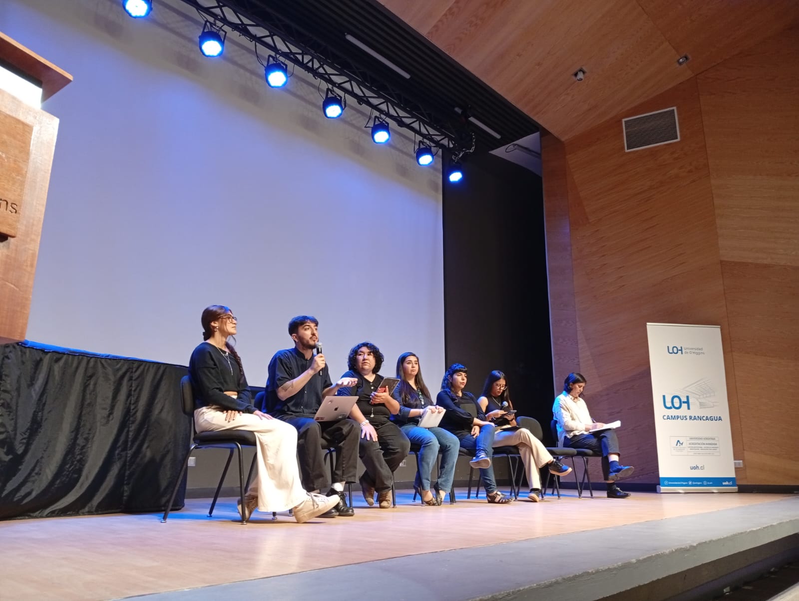 Más de 100 participantes dieron vida al cuarto claustro triestamental de Pedagogía en Lenguaje y Comunicación