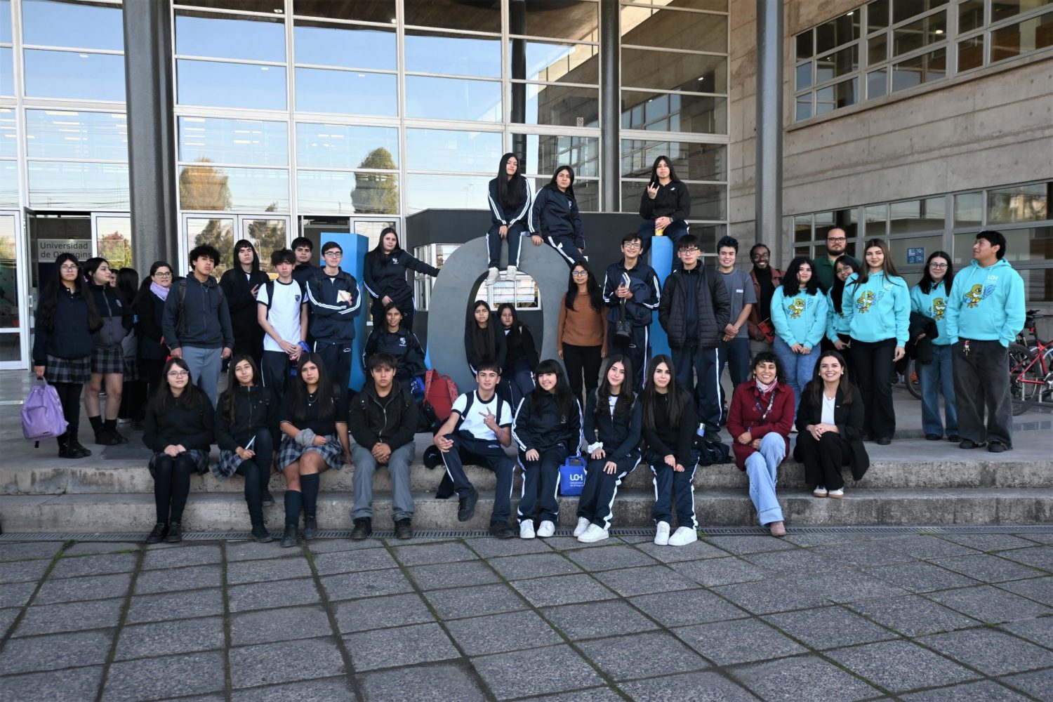 Admisión UOH y Unidad de Bibliotecas convocaron talentos en el Día del Libro