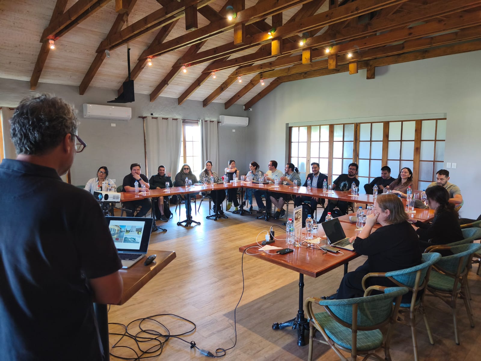 Investigadores UOH y del CMM fortalecen estudios en modelamiento de intercambio energético y redes metabólicas con eventos científicos de alto impacto