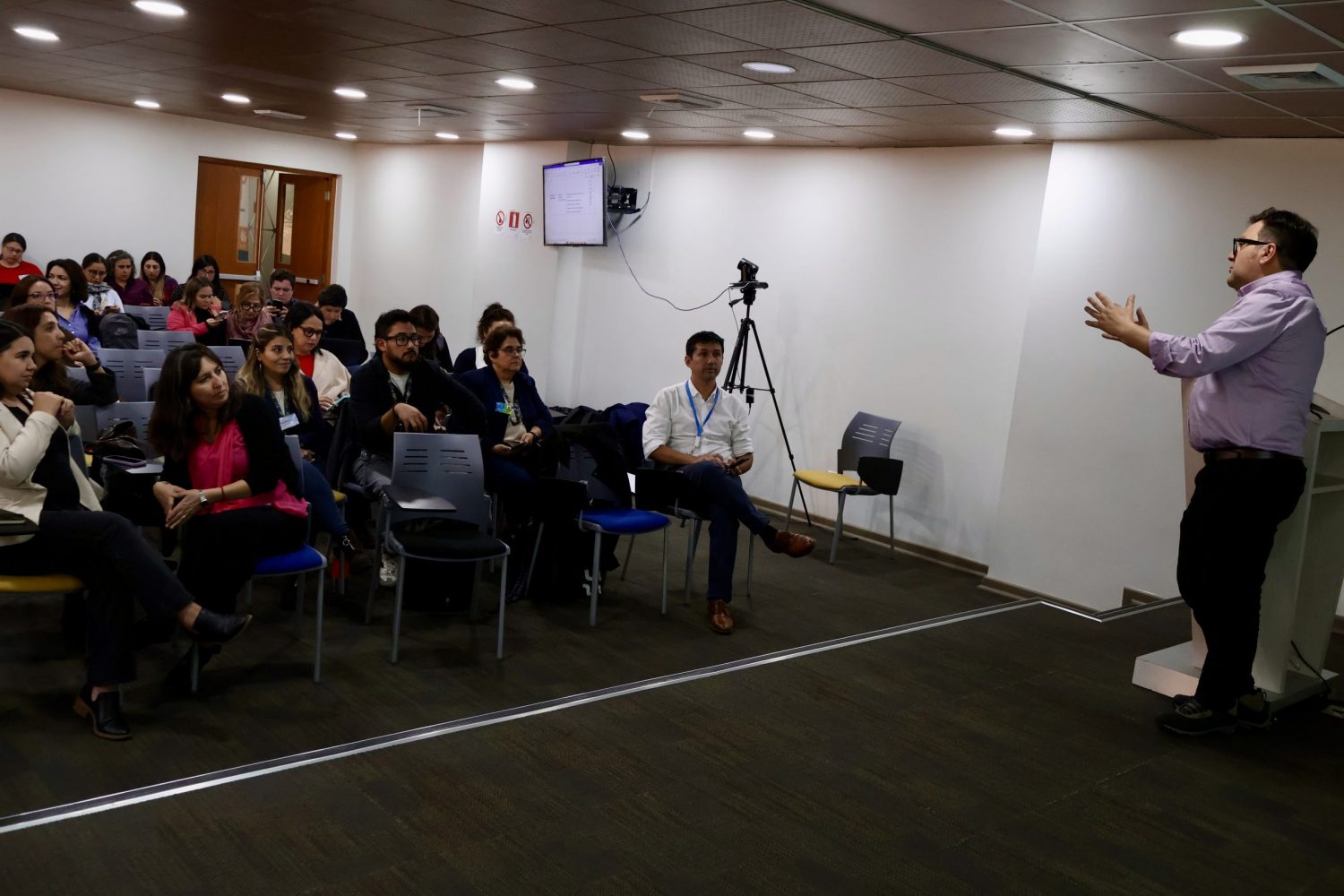 “El Programa PACE continúa”: jefe DIVIA de la Subsecretaría de Educación Superior expuso ante coordinaciones ejecutivas