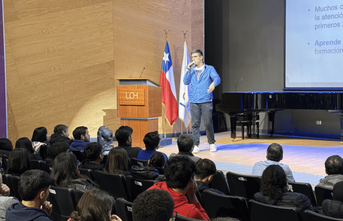 3° Seminario de Kinesiología UOH abordó desafíos clínicos, APS y proyección profesional en la práctica actual