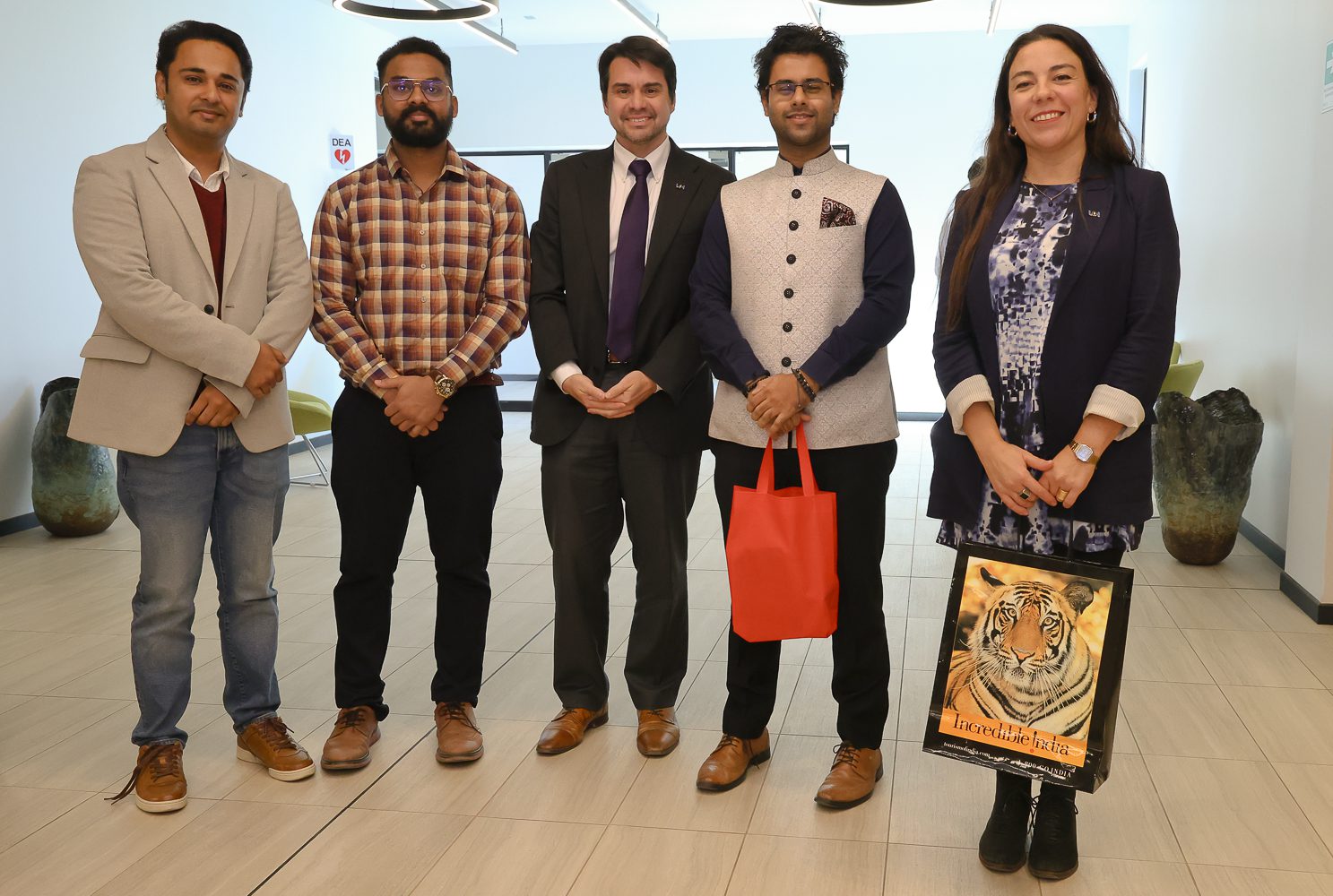 Delegación India-4 UOH fortalece vínculos con la Embajada de India en Chile en el marco de su Semana Internacional