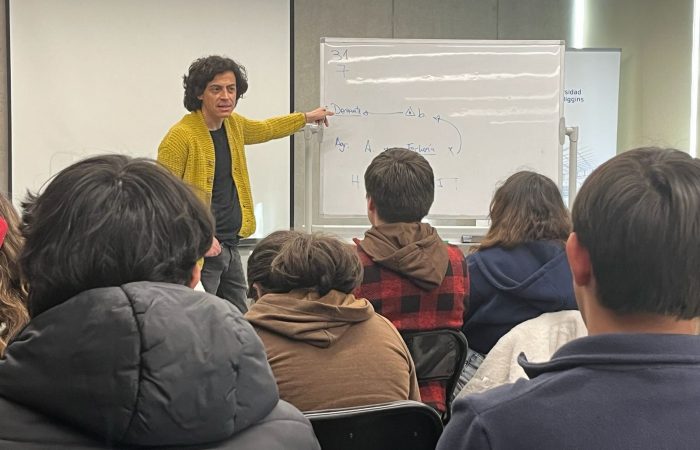 Estudiantes de Pedagogía en Lenguaje y Comunicación participaron en taller sobre narración oral y cuentos populares (2) Estudiantes de Pedagogía en Lenguaje y Comunicación participaron en taller sobre narración oral y cuentos populares