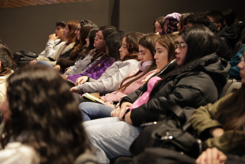 4S2A1797 Estudiantes de Enfermería y Medicina fortalecen su formación investigativa en jornada de seguimiento del Programa de Pasantías HFRZ