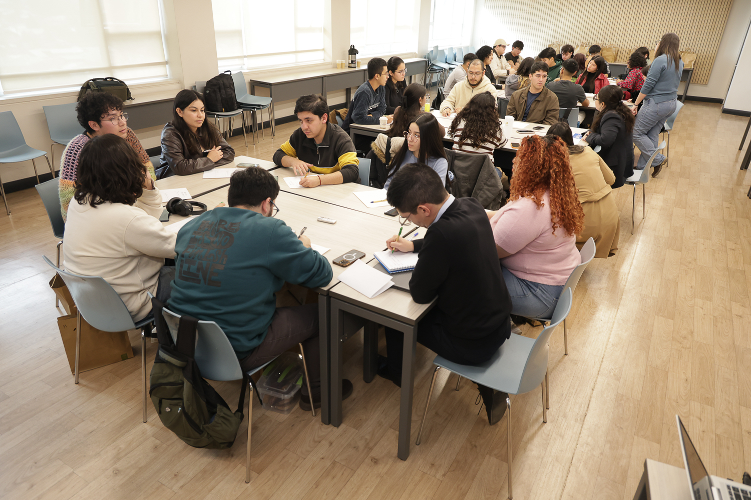 Acreditación - Mesas de trabajo con estudiantes-11 Mesa de Diálogo Estudiantil reunió voces de la comunidad universitaria en el marco de la Acreditación 2027