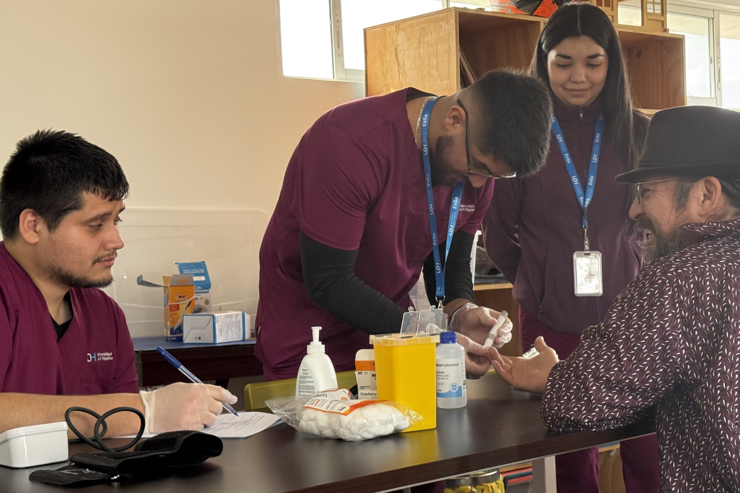 Carrera de Tecnología Médica UOH llevó atención preventiva a comunidad de Autismo Rancagua