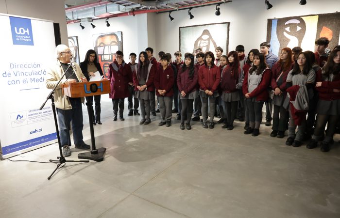 Exposición Tapices del Mono González - Campus Rancagua.-25 UOH inaugura muestra textil inspirada en obras del reconocido muralista Mono González