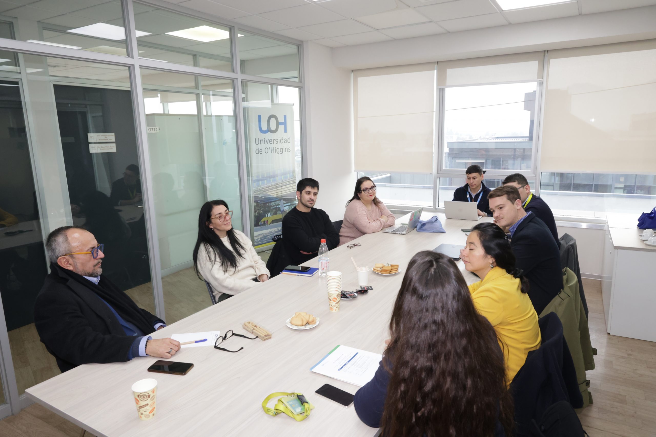 Dirección de Internacionalización recibió visita del Instituto Francés de Chile para proyectar nuevas acciones de colaboración