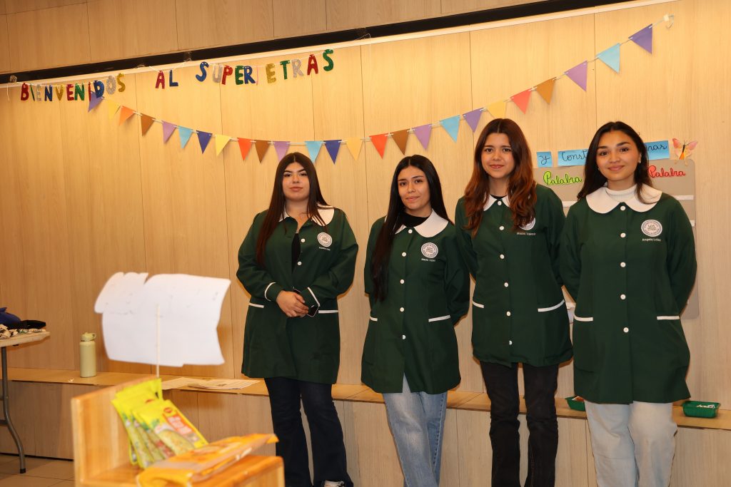 4S2A7309 Estudiantes de Pedagogía en Educación Parvularia transforman el aprendizaje en experiencias de juego