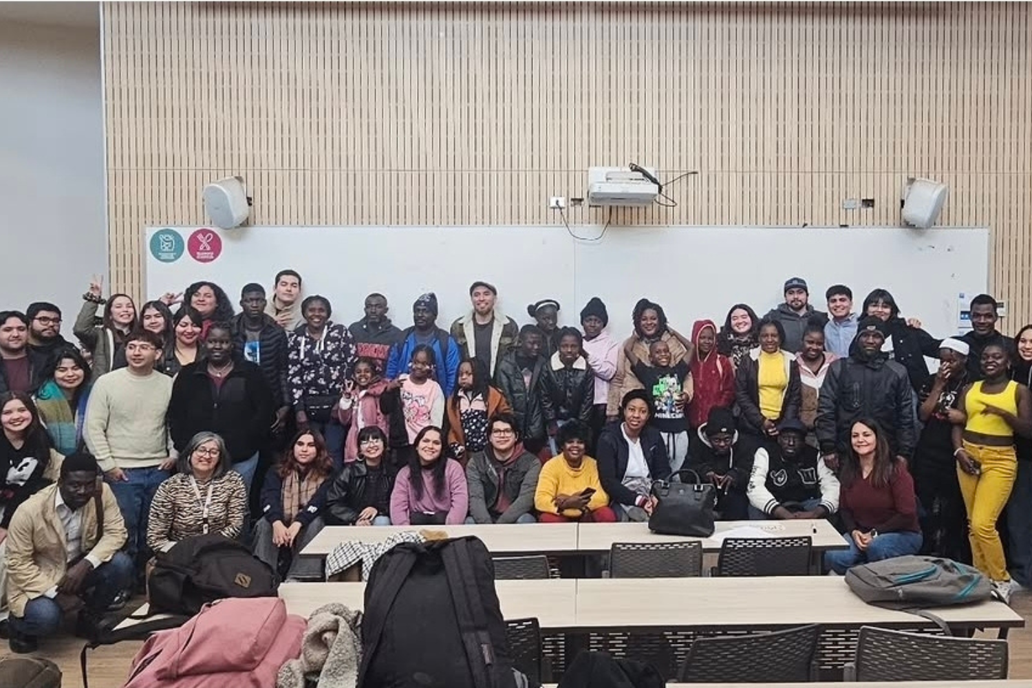 Ciudadanos haitianos reciben reconocimiento en ceremonia del curso de español impartido por la UOH y la Municipalidad de Rancagua Ciudadanos haitianos reciben reconocimiento en ceremonia del curso de español impartido por la UOH y la Municipalidad de Rancagua