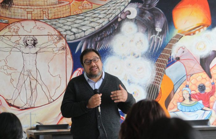 Cristian Leyton Universidad Central Quito Académico UOH presentó en Ecuador estudio sobre capacidades institucionales de los gobiernos regionales