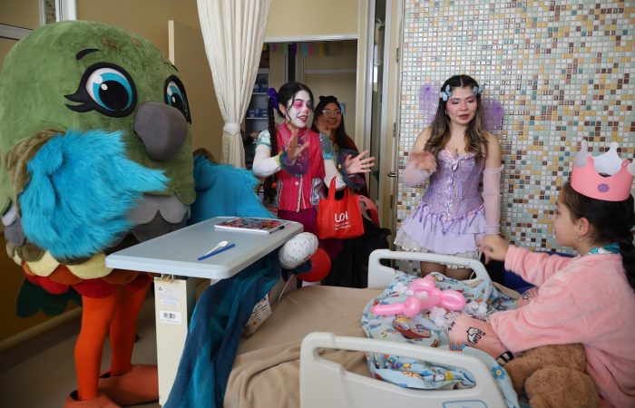 1 Escuela de Salud UOH celebra el Día del Niño con recorrido estudiantil en Hospital Regional de Rancagua