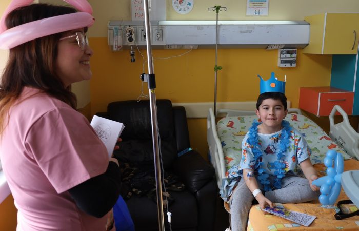 6 (1) Escuela de Salud UOH celebra el Día del Niño con recorrido estudiantil en Hospital Regional de Rancagua