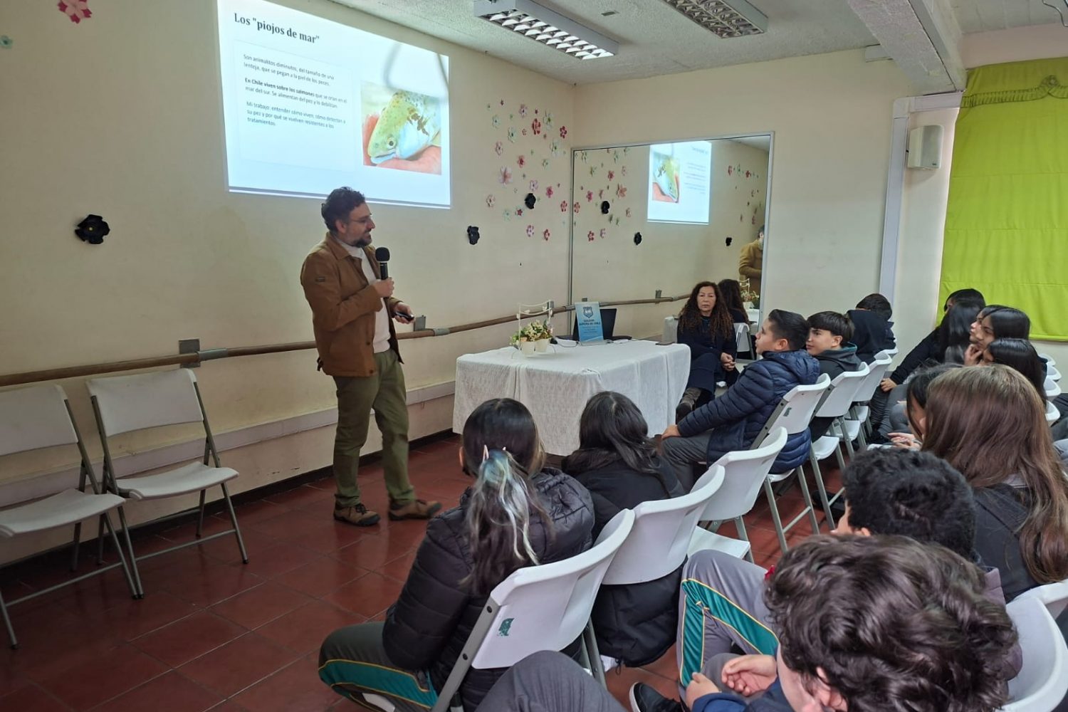 Académico del ICA3 acercó los efectos del cambio climático en los océanos a estudiantes del colegio Aurora de Chile de Rancagua Académico del ICA3 acercó los efectos del cambio climático en los océanos a estudiantes del colegio Aurora de Chile de Rancagua