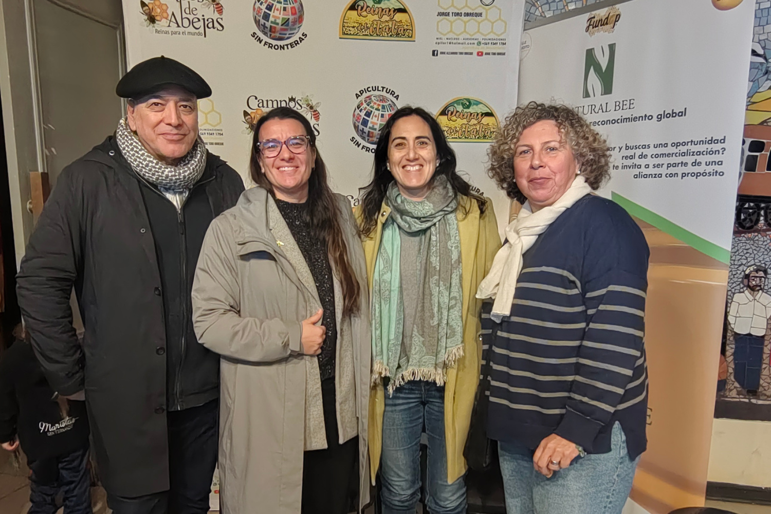 ICA3 participa en ENAPI 2026 y fortalece el vínculo entre investigación, innovación y desarrollo de la apicultura nacional