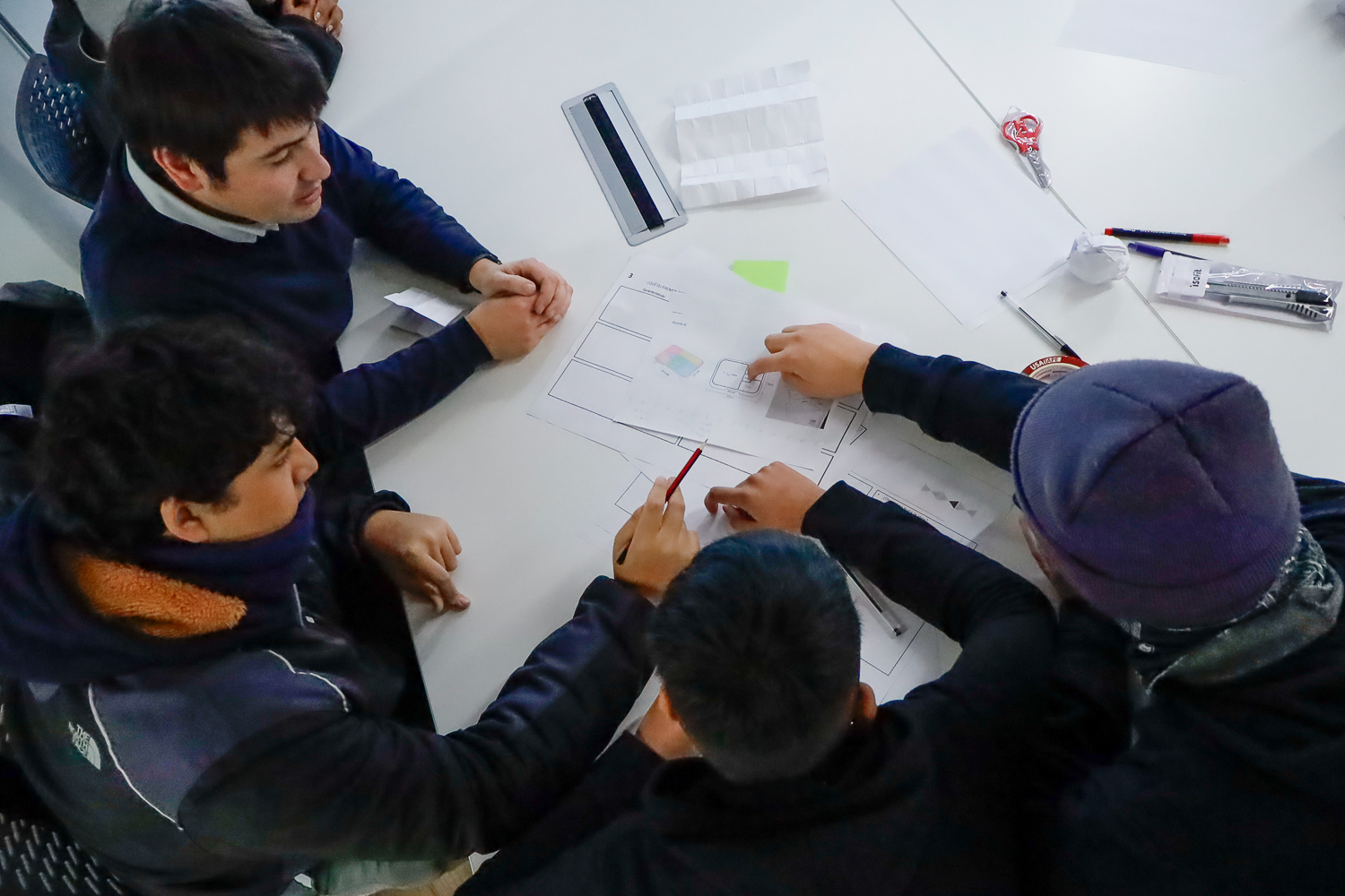 Estudiantes de diez liceos de O’Higgins se preparan para crear prototipos en el campamento tecnológico de SaviaLab 2026