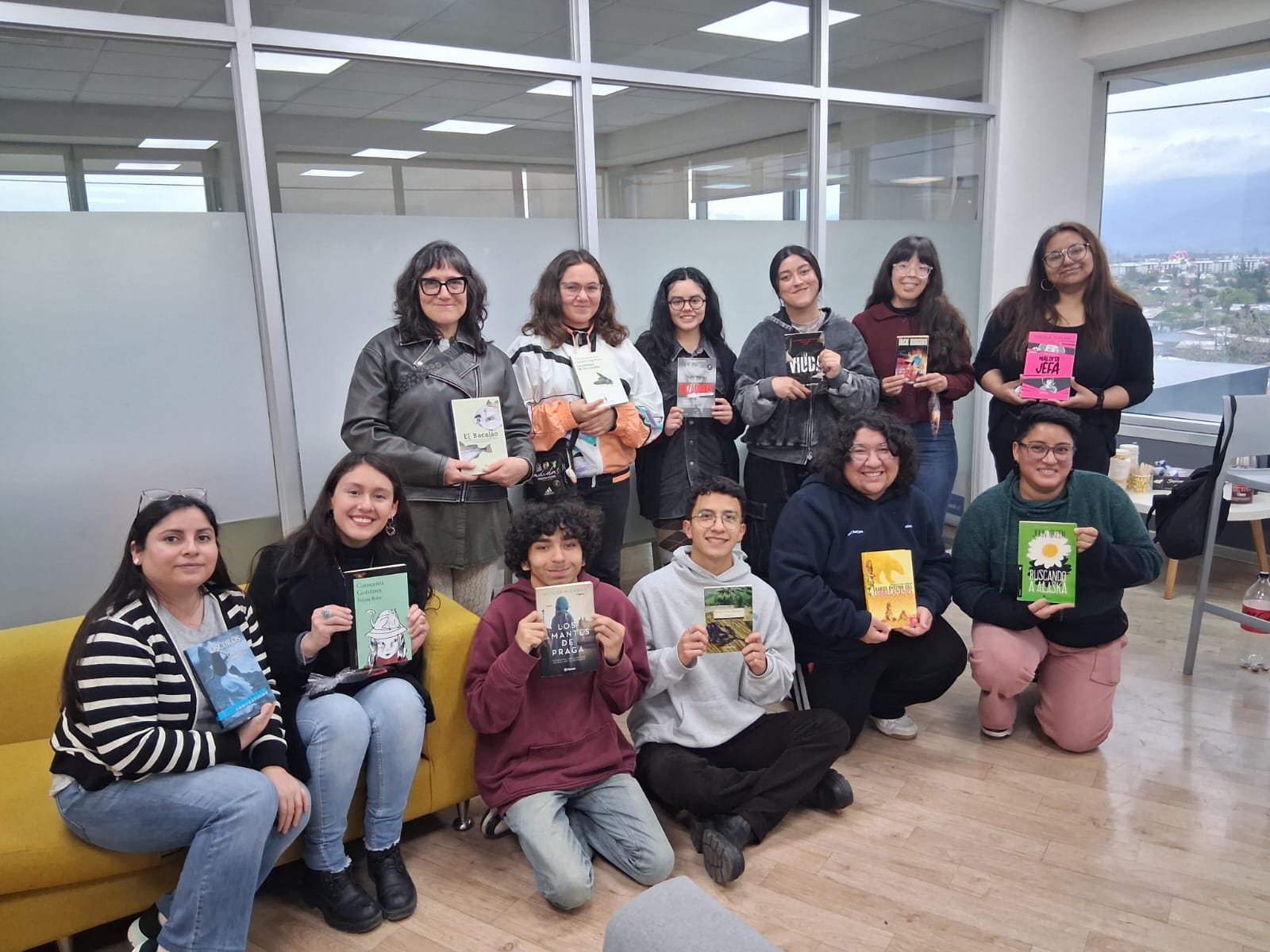 Club de Lectura UOH cumple un año creando comunidad en torno a los libros