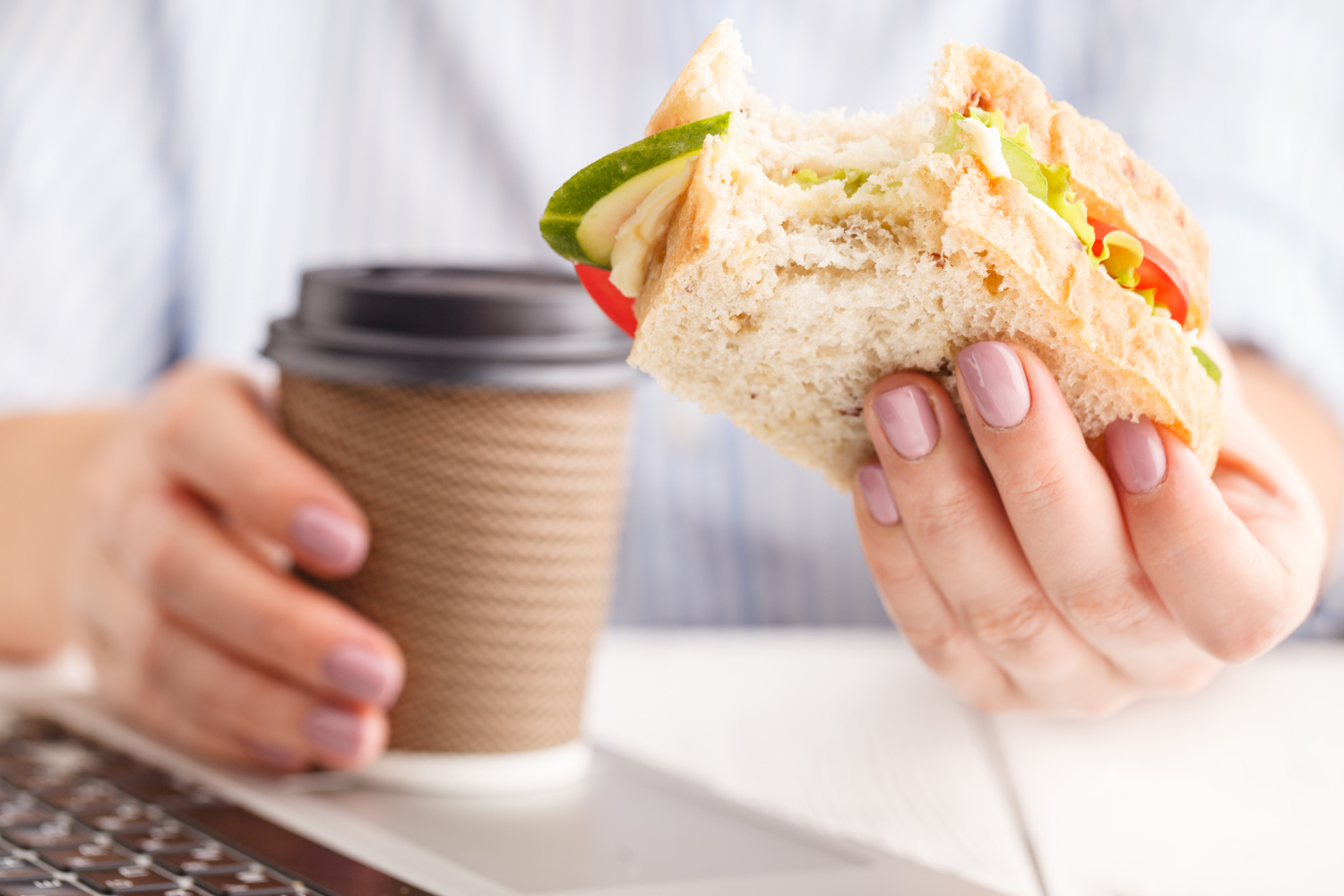 ¿Fruta, yogur o sándwich? Las claves para elegir una colación equilibrada