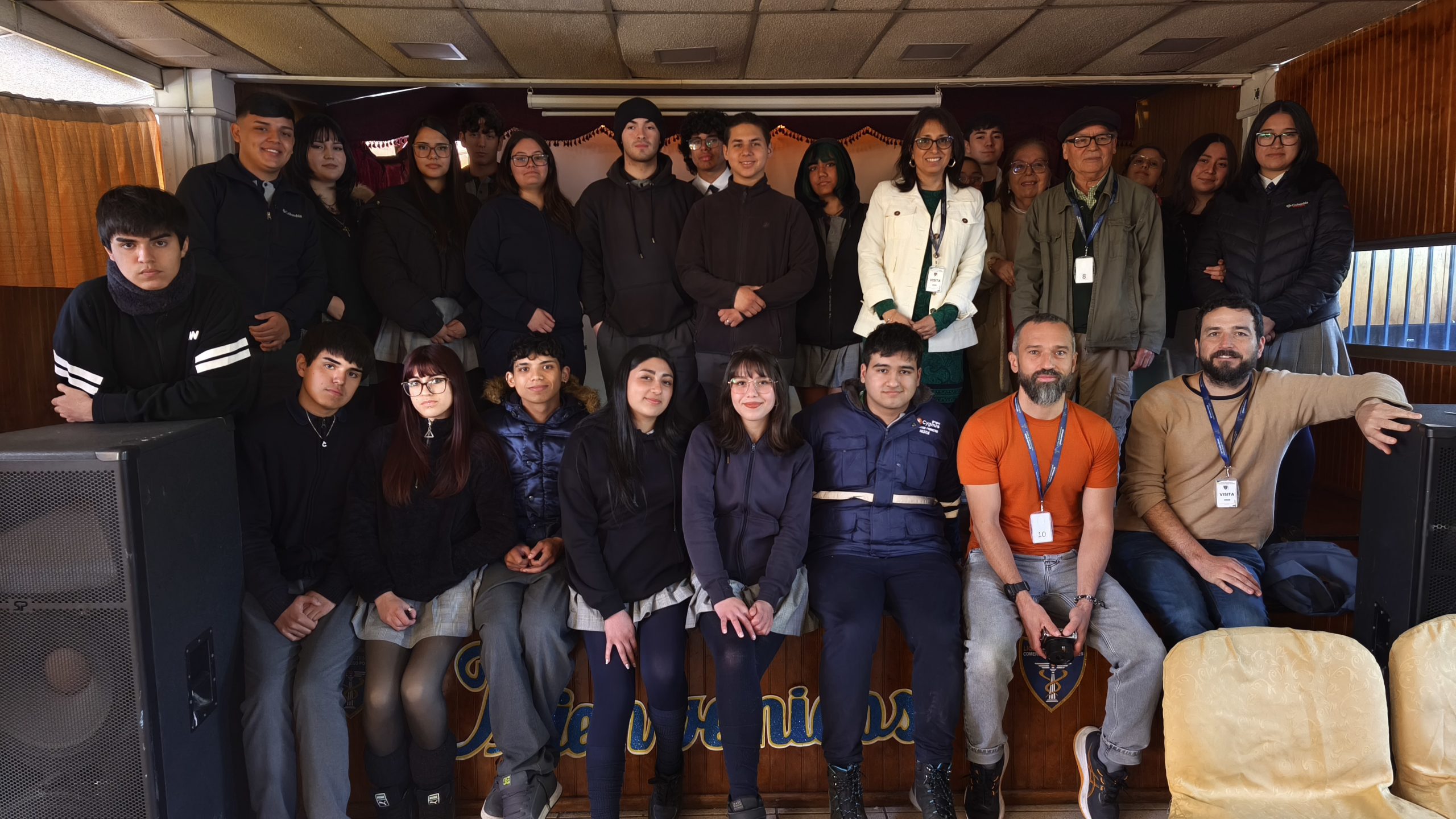 Encuentro Ciencia y Arte en Liceo Diego Portales y UOH: una conexión a través del cobre