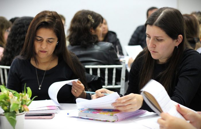 Docentes del SLEP Los Cerezos fortalecen estrategias para la comprensión lectora